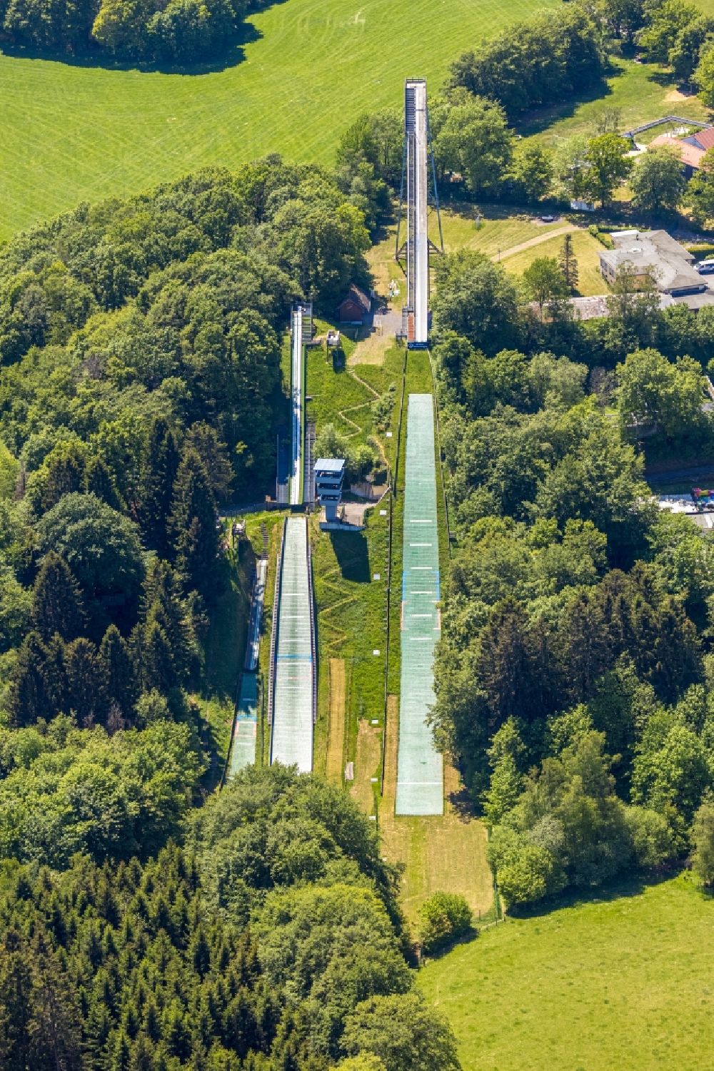 Luftbild Meinerzhagen - Trainings- und Leistungssportzentrum der Sprungschanze in Meinerzhagen im Bundesland Nordrhein-Westfalen, Deutschland
