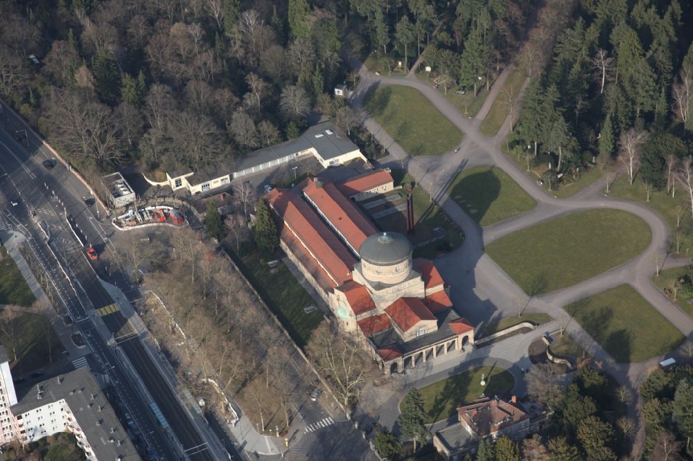 Luftbild Frankfurt am Main - Trauerhalle des Hauptfriedhofs von Frankfurt am Main im Bundesland Hessen