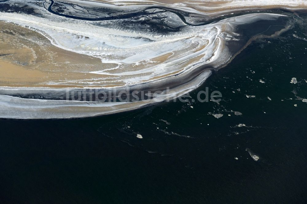Luftaufnahme Langeoog - Treibeis - Schollen vor der Nordsee- Insel in Langeoog im Bundesland Niedersachsen, Deutschland