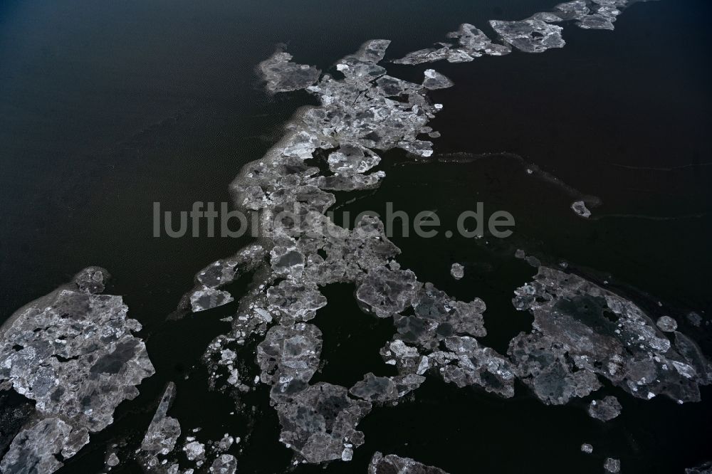 Luftaufnahme Memmert - Treibeis - Schollen im Wattenmeer der Nordsee vor der Insel Memmert im Bundesland Niedersachsen, Deutschland