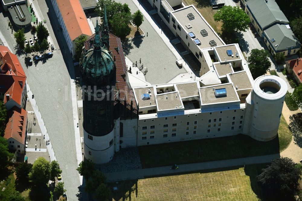 Lutherstadt Wittenberg von oben - Turm und Kirchenbauten der Schlosskirche in Wittenberg in Sachsen-Anhalt