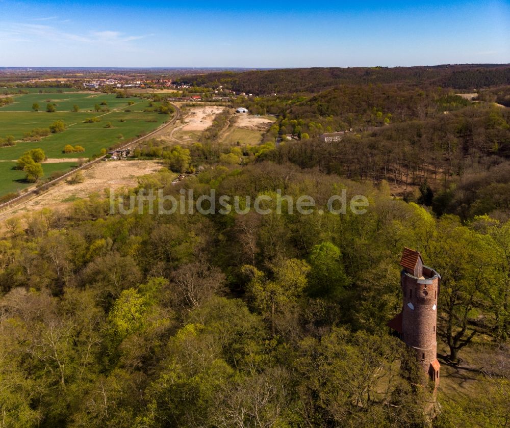 Luftbild Bad Freienwalde (Oder) - Turmbauwerk des Bismarckturmes - Aussichtsturmes in Bad Freienwalde (Oder) im Bundesland Brandenburg, Deutschland