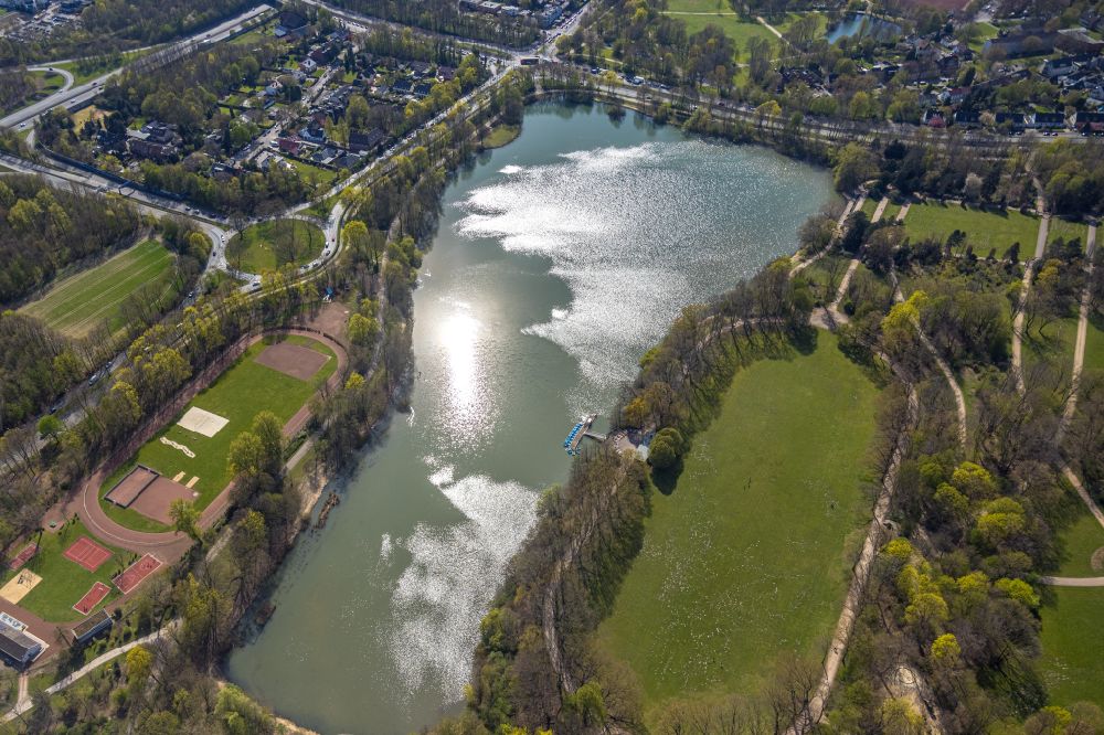 Gelsenkirchen aus der Vogelperspektive: Uferbereiche am Berger See in Gelsenkirchen im Bundesland Nordrhein-Westfalen