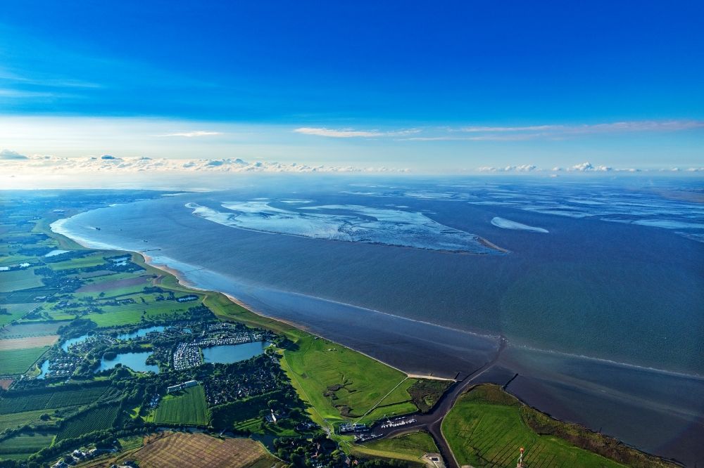 Luftbild Cuxhaven - Uferbereiche entlang der Fluß- Mündung der Elbe in Cuxhaven im Bundesland Niedersachsen