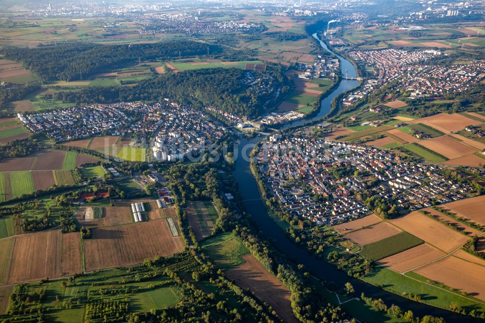 Remseck am Neckar aus der Vogelperspektive: Uferbereiche entlang der Fluß- Mündung der Rems in den Neckar in Remseck am Neckar im Bundesland Baden-Württemberg, Deutschland