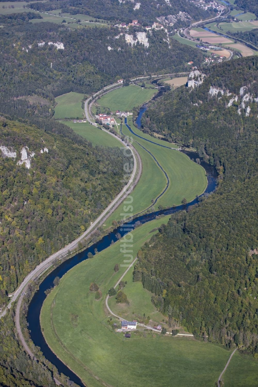 Luftbild Beuron - Uferbereiche am Flußverlauf der Donau in Beuron im Bundesland Baden-Württemberg, Deutschland