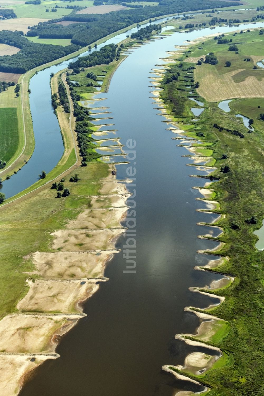 Luftaufnahme Rühstädt - Uferbereiche am Flußverlauf der Elbe und dem Gnevsdorfer Vorfluter in Rühstädt im Bundesland Brandenburg, Deutschland