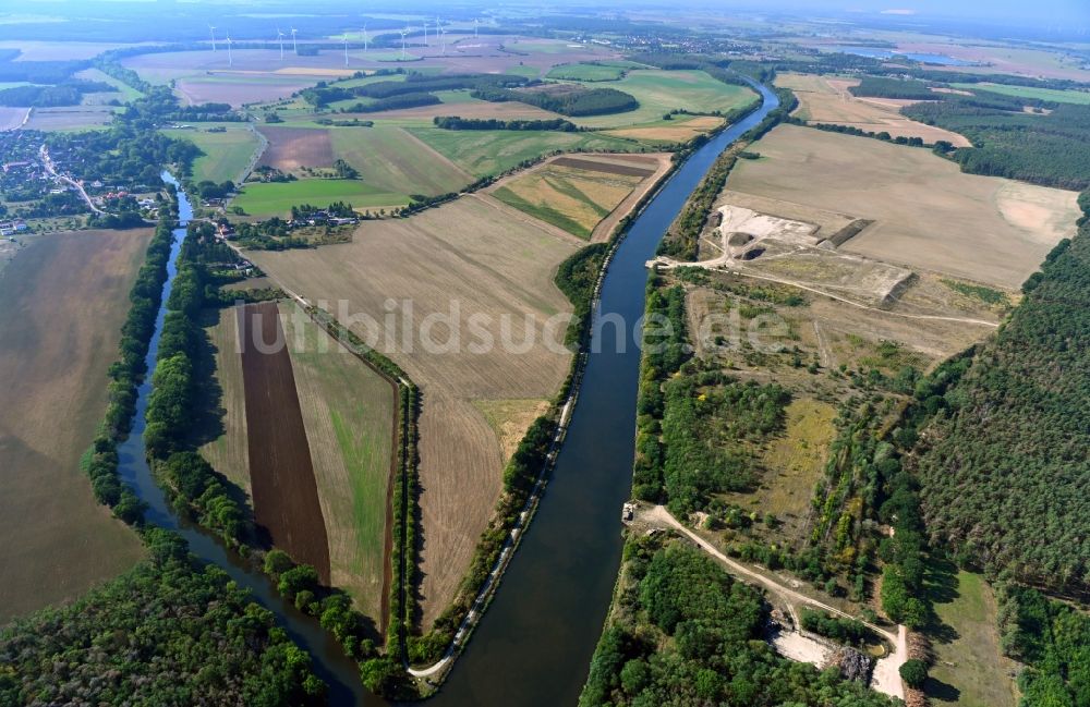 Seedorf aus der Vogelperspektive: Uferbereiche am Flußverlauf des Elbe-Havel-Kanal in Seedorf im Bundesland Sachsen-Anhalt, Deutschland