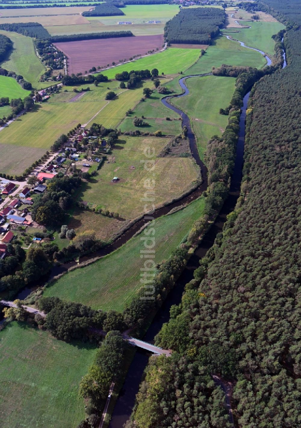 Luftbild Garwitz - Uferbereiche am Flußverlauf der Elde in Garwitz im Bundesland Mecklenburg-Vorpommern, Deutschland
