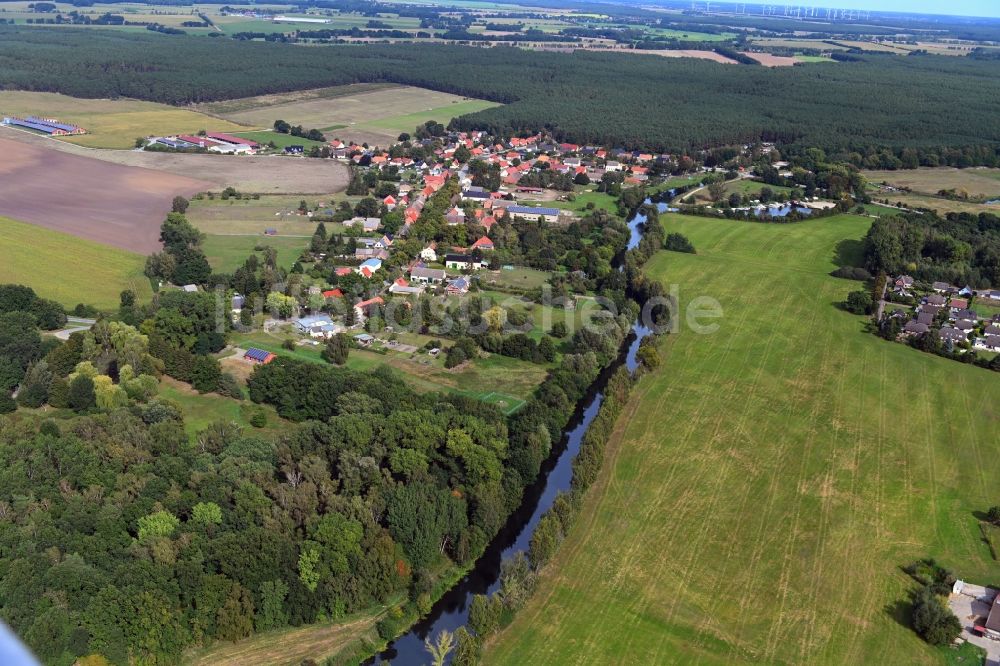 Garwitz aus der Vogelperspektive: Uferbereiche am Flußverlauf der Elde in Garwitz im Bundesland Mecklenburg-Vorpommern, Deutschland