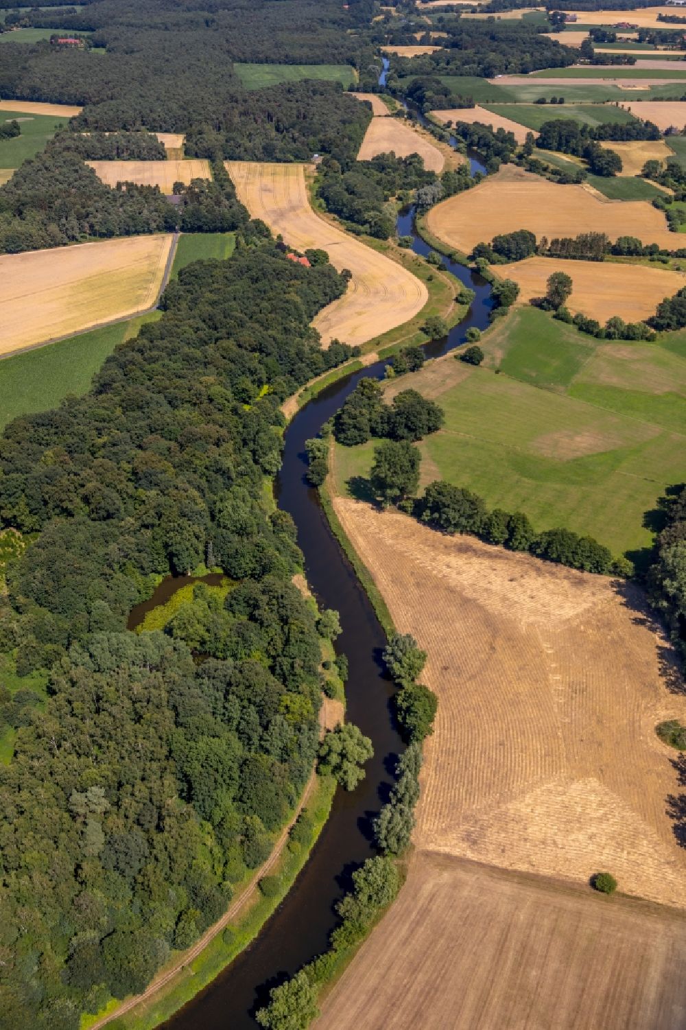 Luftaufnahme Telgte - Uferbereiche am Flußverlauf der Ems in Telgte im Bundesland Nordrhein-Westfalen, Deutschland
