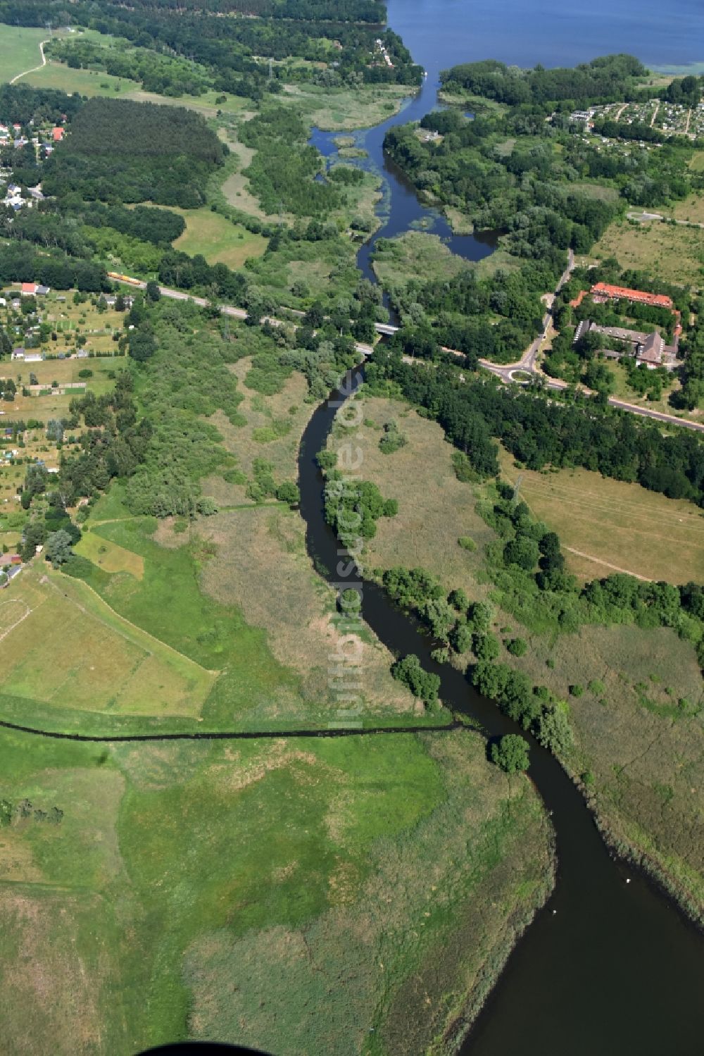 Luftaufnahme Wusterwitz - Uferbereiche am Flußverlauf Die Fahrt zwischen Kirchmöser und Wusterwitz im Bundesland Brandenburg