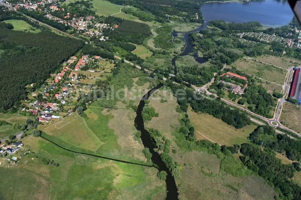 Wusterwitz aus der Vogelperspektive: Uferbereiche am Flußverlauf Die Fahrt zwischen Kirchmöser und Wusterwitz im Bundesland Brandenburg