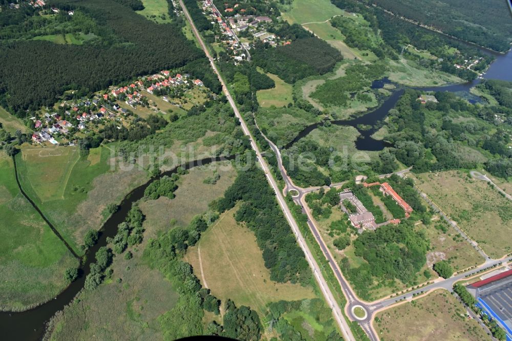 Luftbild Wusterwitz - Uferbereiche am Flußverlauf Die Fahrt zwischen Kirchmöser und Wusterwitz im Bundesland Brandenburg