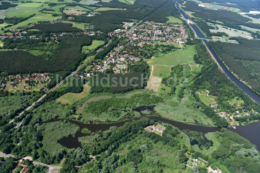 Wusterwitz von oben - Uferbereiche am Flußverlauf Die Fahrt zwischen Kirchmöser und Wusterwitz im Bundesland Brandenburg