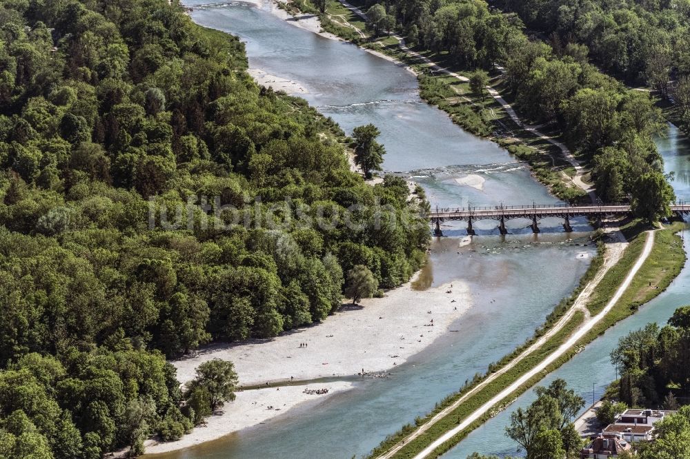 Luftbild München - Uferbereiche am Flußverlauf der Isar am Flaucher in München im Bundesland Bayern, Deutschland