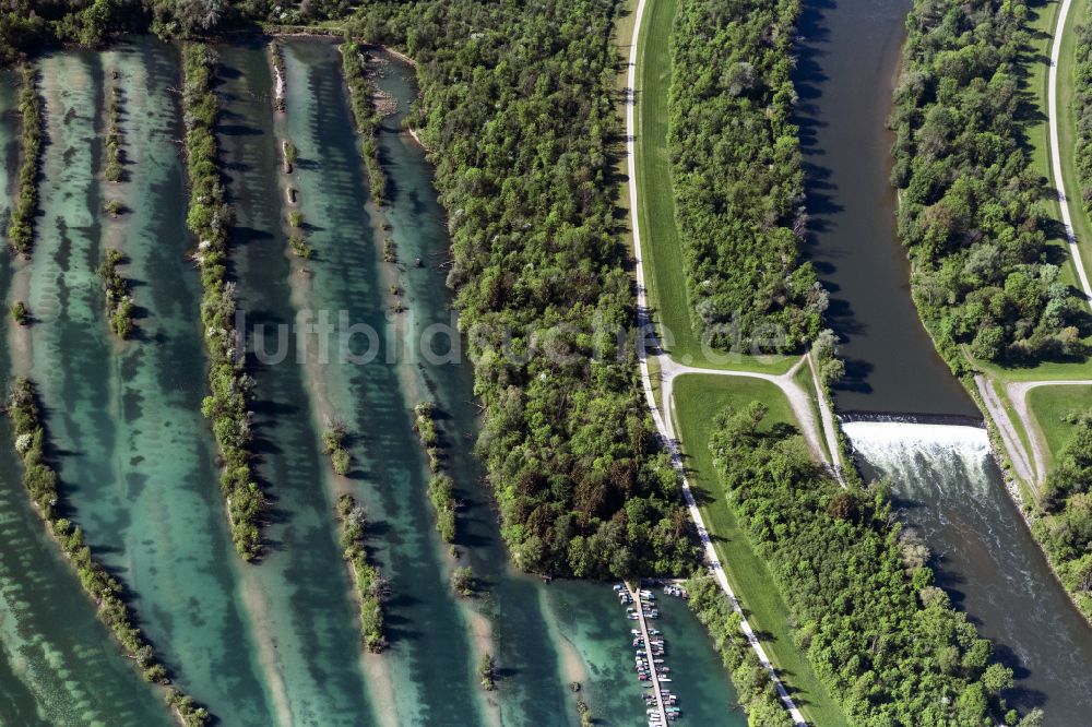 Luftaufnahme Kissing - Uferbereiche am Flußverlauf des Lech entlang des Weitmansee in Kissing im Bundesland Bayern, Deutschland