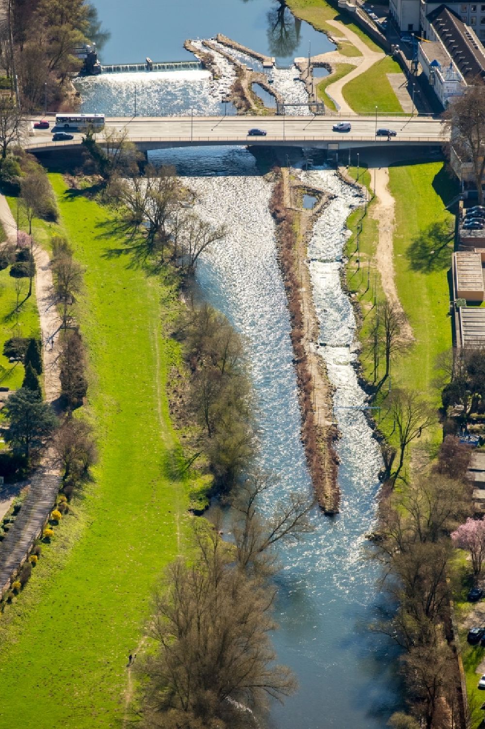 Luftbild Hagen - Uferbereiche am Flußverlauf der Lenne im Ortsteil Hohenlimburg in Hagen im Bundesland Nordrhein-Westfalen