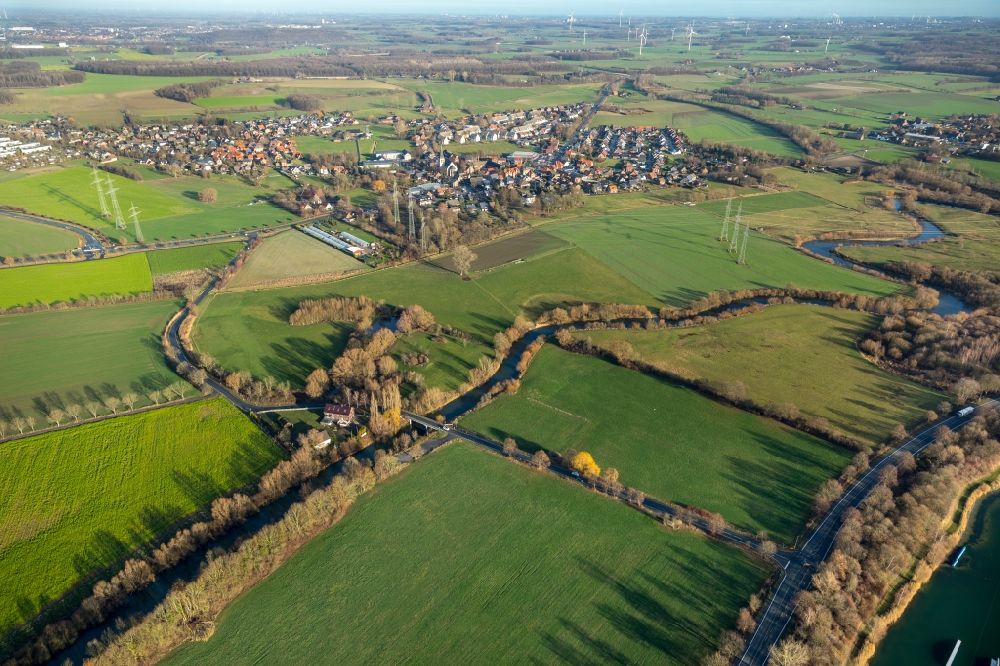 Luftbild Dolberg - Uferbereiche am Flußverlauf der Lippe in Dolberg im Bundesland Nordrhein-Westfalen, Deutschland