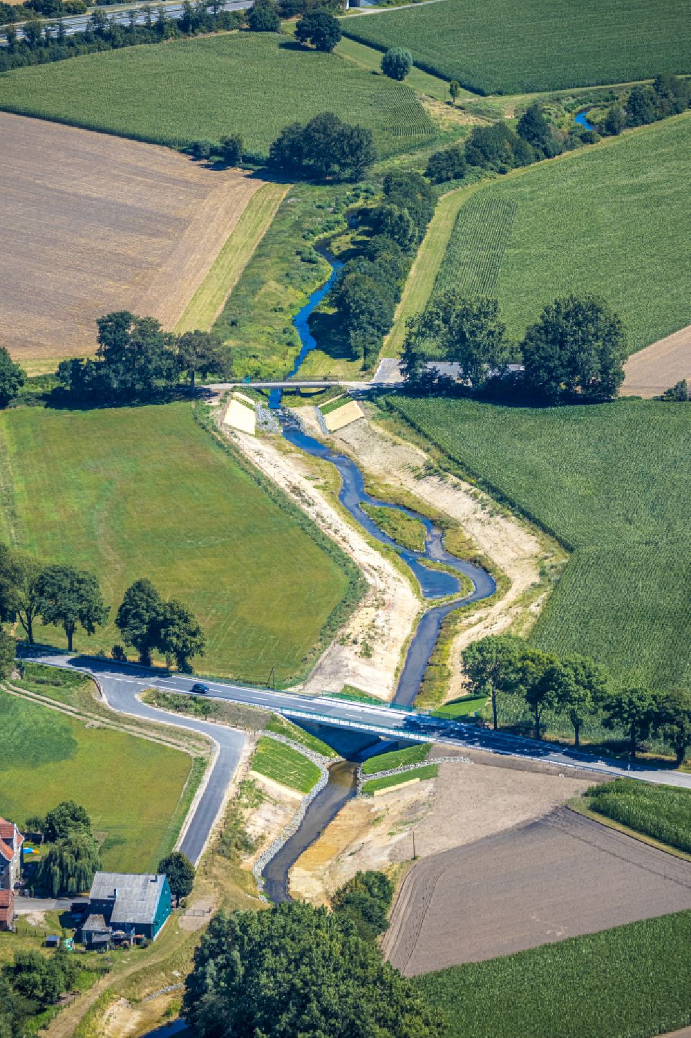 Luftaufnahme Altendorf-Ulfkotte - Uferbereiche am Flußverlauf Rapphoffs Mühlenbach in Altendorf-Ulfkotte im Bundesland Nordrhein-Westfalen, Deutschland