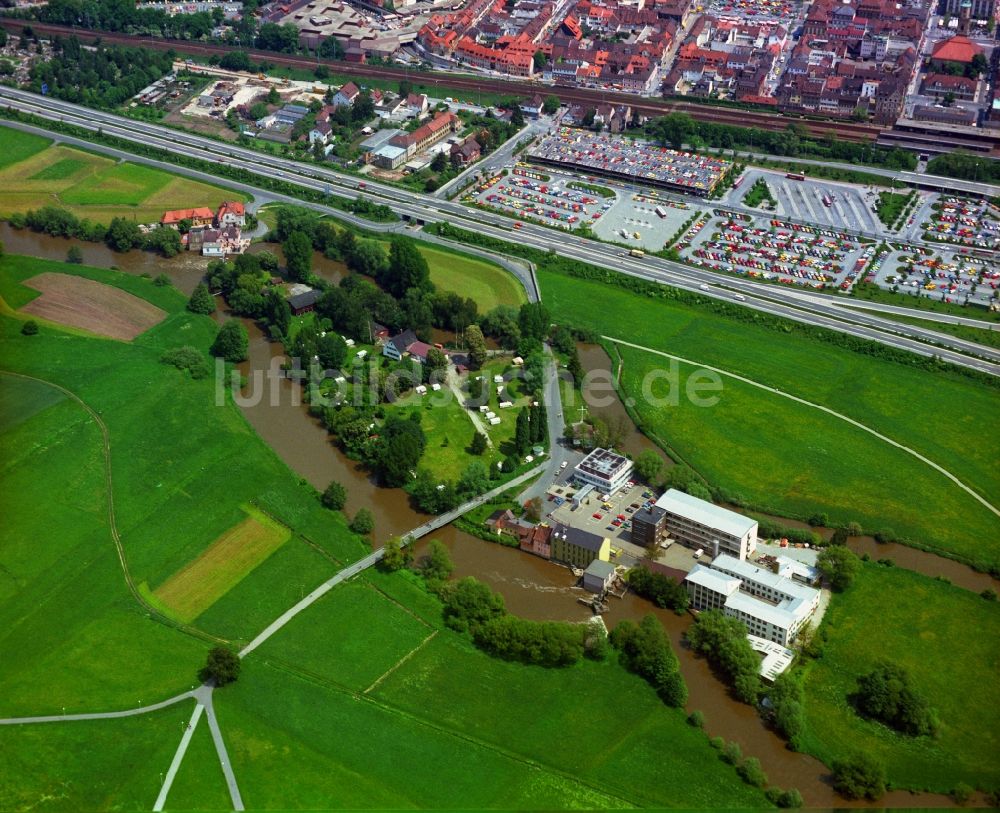 Luftbild Erlangen - Uferbereiche am Flußverlauf der Regnitz im Ortsteil Bruck in Erlangen im Bundesland Bayern, Deutschland