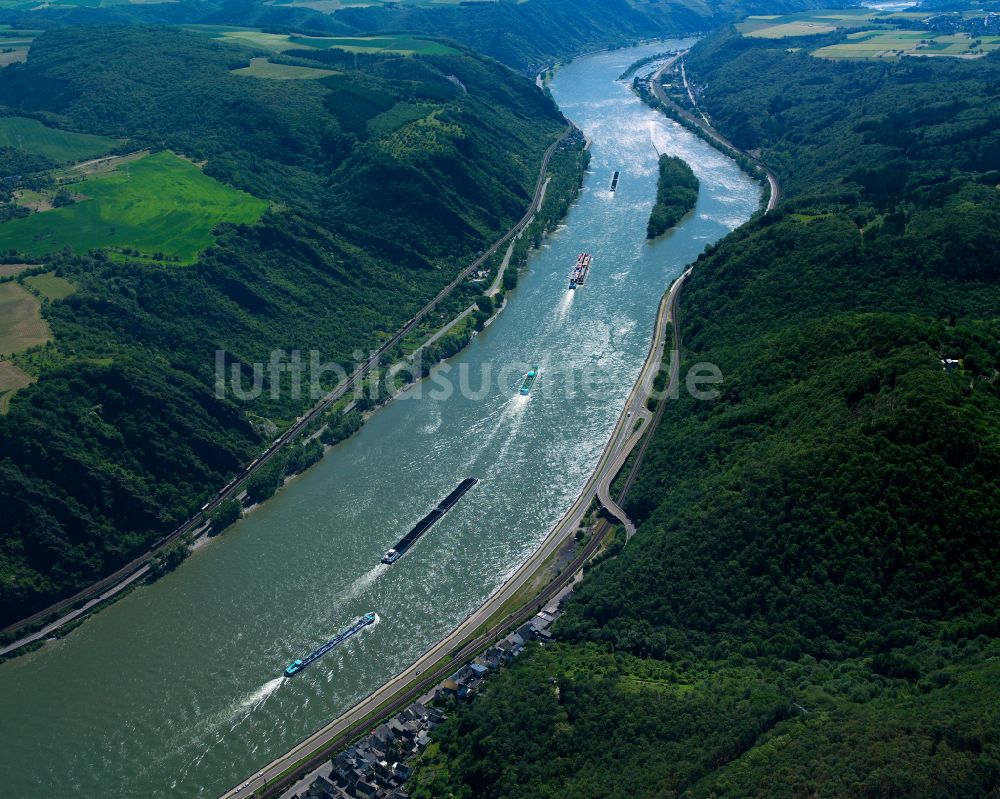 Luftaufnahme Lahnstein - Uferbereiche am Flußverlauf des Rhein in Lahnstein im Bundesland Rheinland-Pfalz, Deutschland