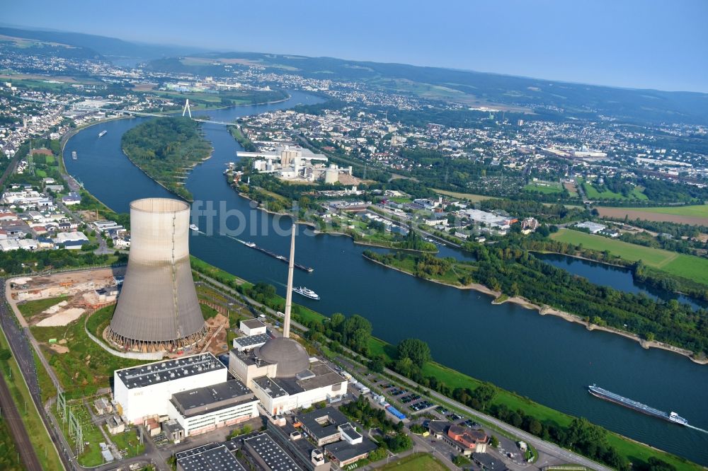 Luftaufnahme Urmitz-Bahnhof - Uferbereiche am Flußverlauf des Rhein in Urmitz-Bahnhof im Bundesland Rheinland-Pfalz, Deutschland