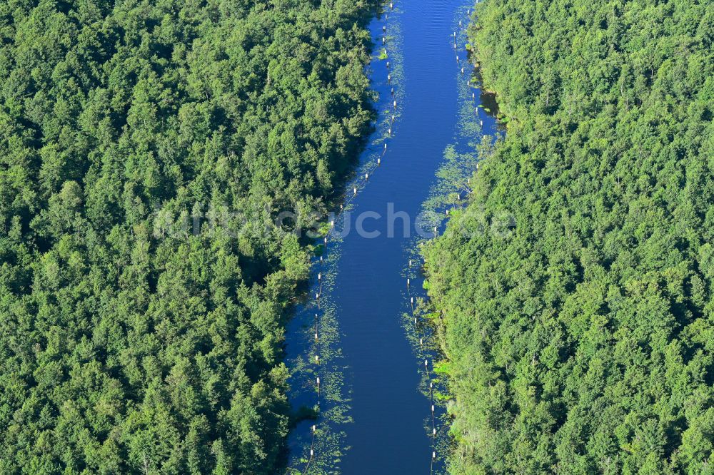 Luftaufnahme Fristow - Uferbereiche am Flussverlauf der Rhin im Bundesland Brandenburg, Deutschland