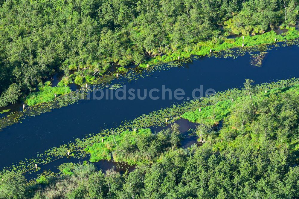 Fristow von oben - Uferbereiche am Flussverlauf der Rhin im Bundesland Brandenburg, Deutschland