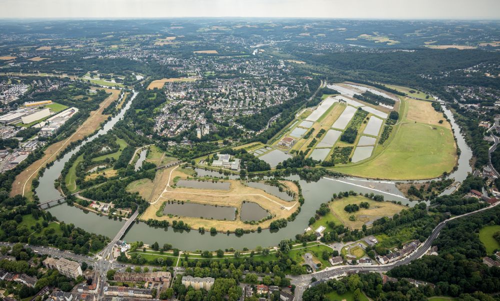Luftbild Essen - Uferbereiche am Flussverlauf der Ruhr mit Ruhrinseln zwischen Steele und Überruhr in Essen im Bundesland Nordrhein-Westfalen