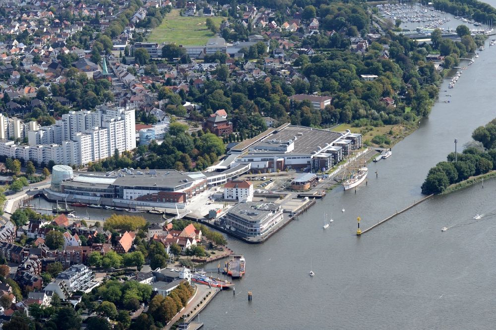 Luftbild Bremen - Uferbereiche am Flußverlauf der Weser in Bremen