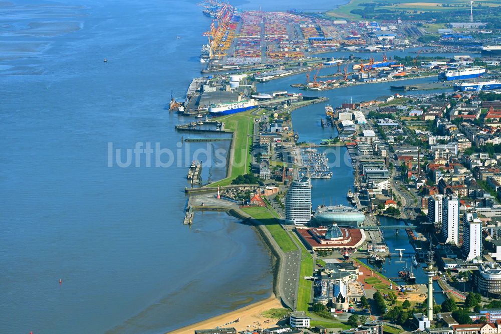 Luftaufnahme Bremerhaven - Uferbereiche am Flußverlauf der Weser in Bremerhaven im Bundesland Bremen, Deutschland