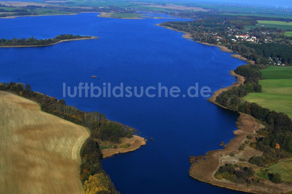 Suckow aus der Vogelperspektive: Uferbereiche der Große Lanke bei Suckow im Bundesland Brandenburg