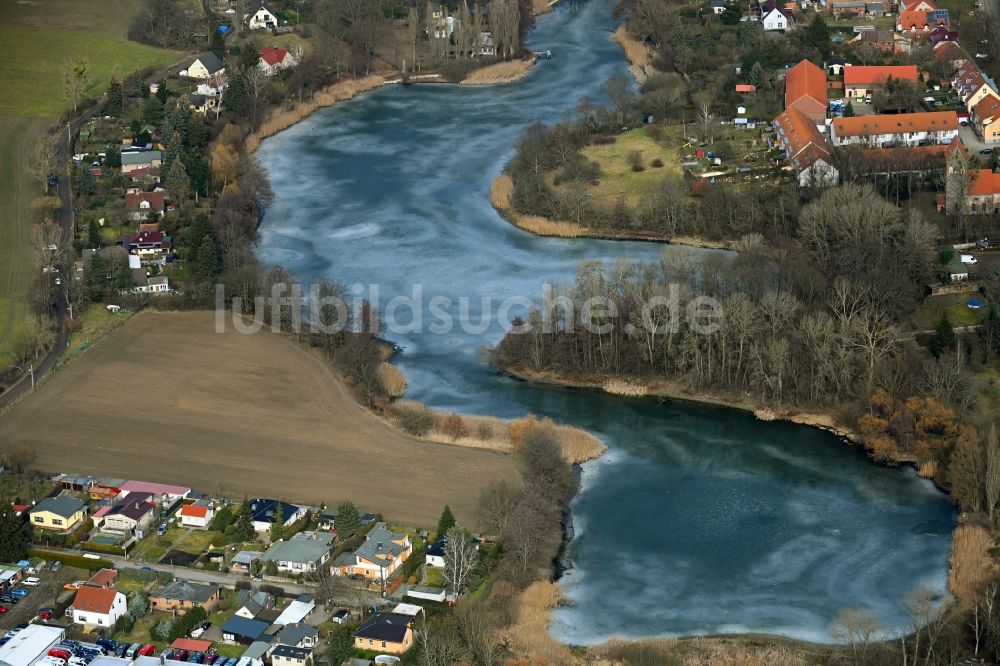 Luftbild Hönow - Uferbereiche des Haussee in Hönow im Bundesland Brandenburg, Deutschland