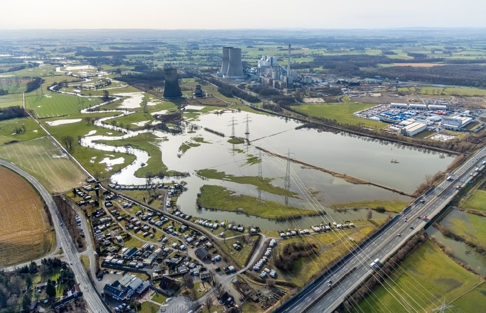 Norddinker von oben - Uferbereiche des Hochwasser- Pegel überfluteten Flussbettes der Lippe in Schmehausen im Bundesland Nordrhein-Westfalen, Deutschland