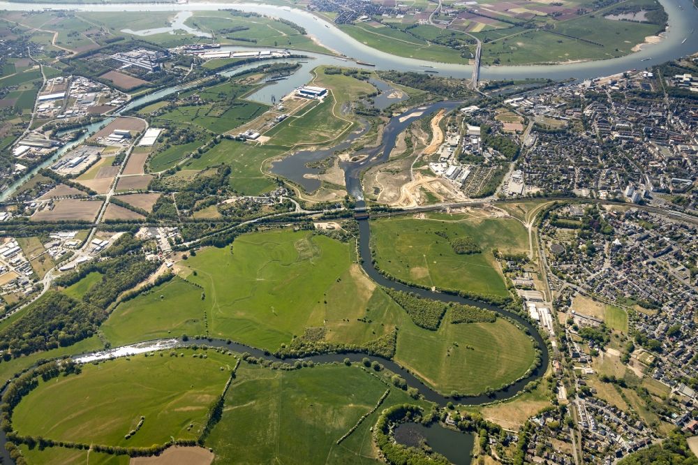 Luftbild Wesel - Uferbereiche am Lippe - Flußverlauf in Wesel im Bundesland Nordrhein-Westfalen, Deutschland