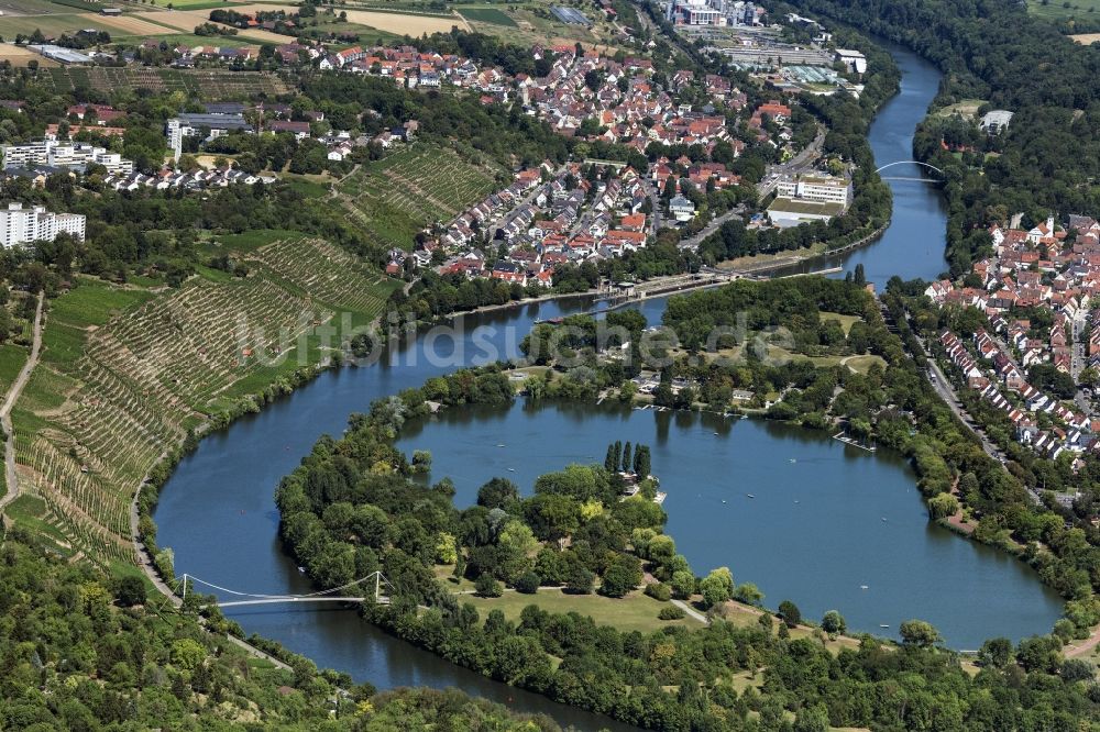 Luftbild Stuttgart - Uferbereiche am Neckar Flußverlauf in Mühlhausen und Max Eyth See in Stuttgart im Bundesland Baden-Württemberg, Deutschland