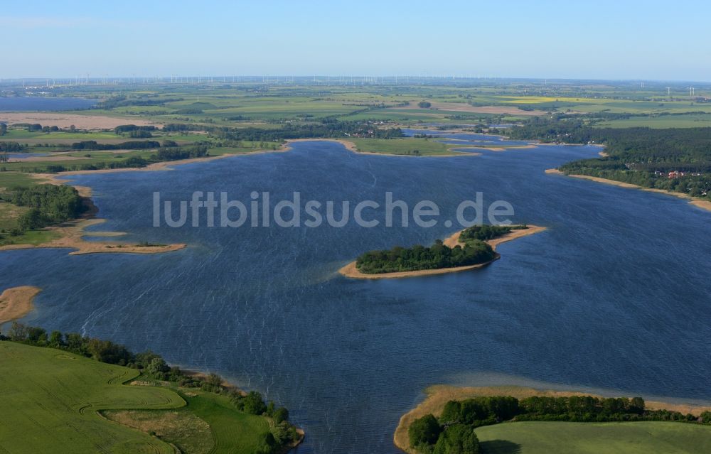 Luftaufnahme Warnitz - Uferbereiche des Oberuckersee bei Warnitz in der Uckermark im Bundesland Brandenburg