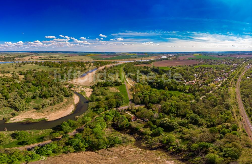 Küstriner Vorland von oben - Uferbereiche am Oder - Flußverlauf in Küstriner Vorland in Lubuskie Lebus, Polen