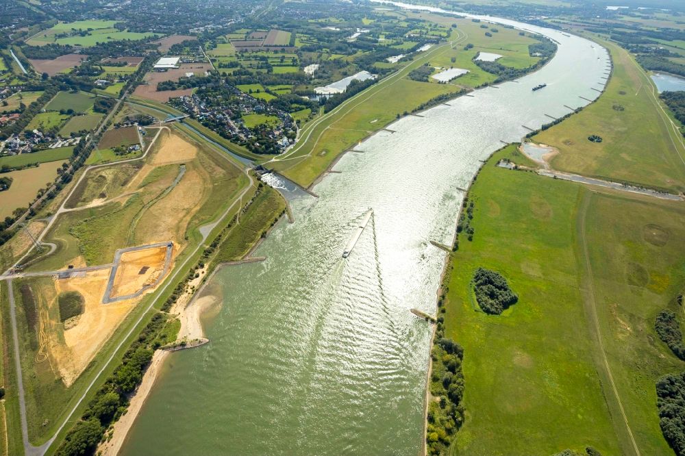 Luftbild Dinslaken - Uferbereiche am Rhein Flußverlauf in Dinslaken im Bundesland Nordrhein-Westfalen, Deutschland
