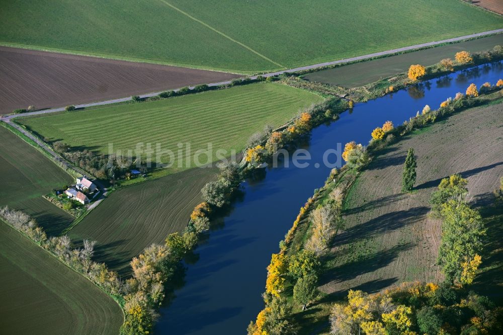 Trebnitz von oben - Uferbereiche am Saale - Flußverlauf in Trebnitz im Bundesland Sachsen-Anhalt, Deutschland