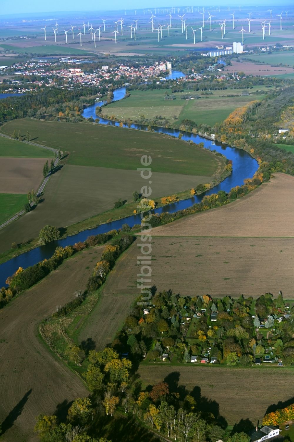 Luftbild Trebnitz - Uferbereiche am Saale - Flußverlauf in Trebnitz im Bundesland Sachsen-Anhalt, Deutschland