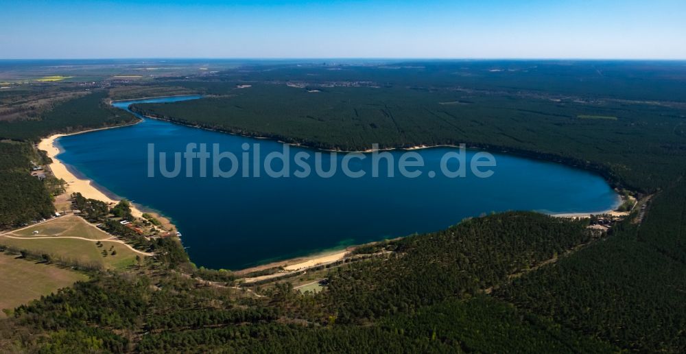 Lossow aus der Vogelperspektive: Uferbereiche am Sandstrand des Freibades Helenesee in Lossow im Bundesland Brandenburg, Deutschland