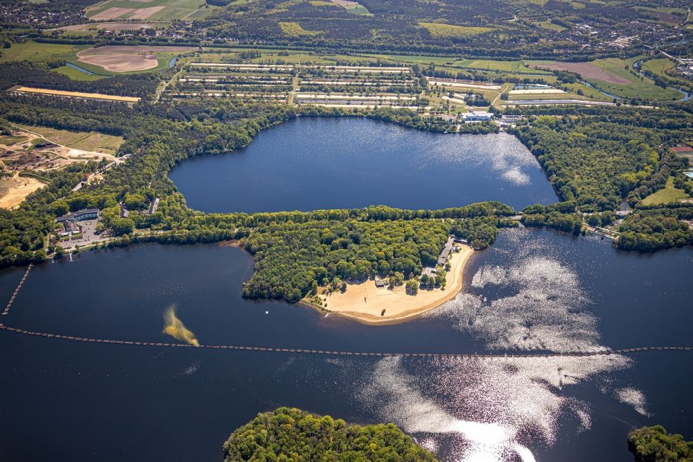 Luftaufnahme Haltern am See - Uferbereiche am Sandstrand des Freibades Seebad Haltern in Haltern am See im Bundesland Nordrhein-Westfalen, Deutschland