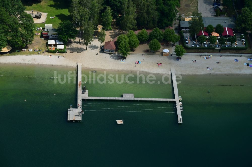 Luftaufnahme Biesenthal - Uferbereiche am Sandstrand des Freibades und Strandbad am Großer Wukensee in Biesenthal im Bundesland Brandenburg, Deutschland