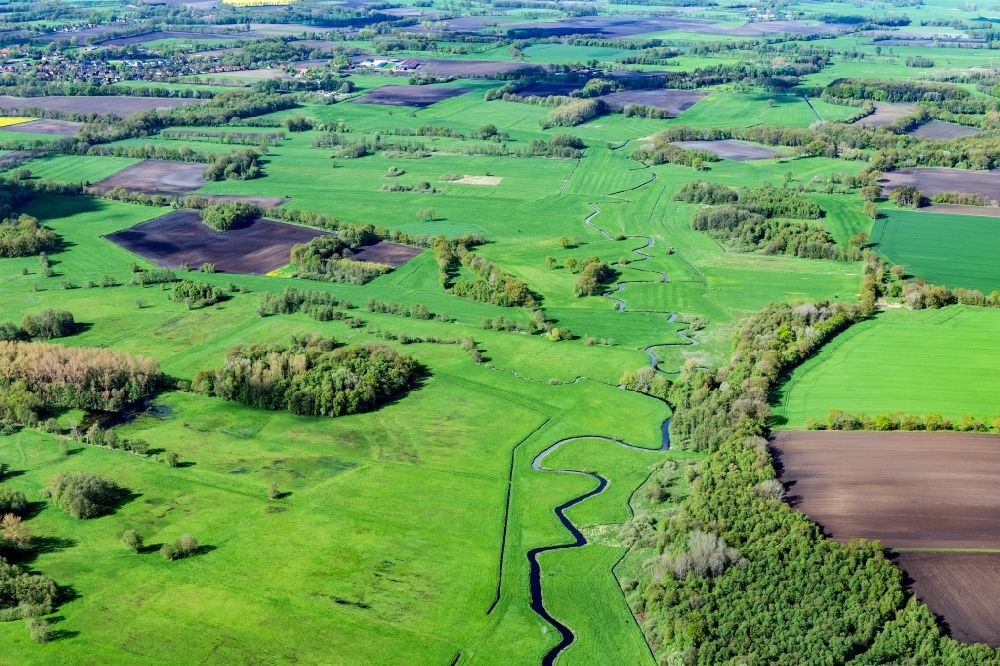 Luftbild Fredenbeck - Uferbereiche der Schwinge - Flußverlauf in Fredenbeck im Bundesland Niedersachsen, Deutschland