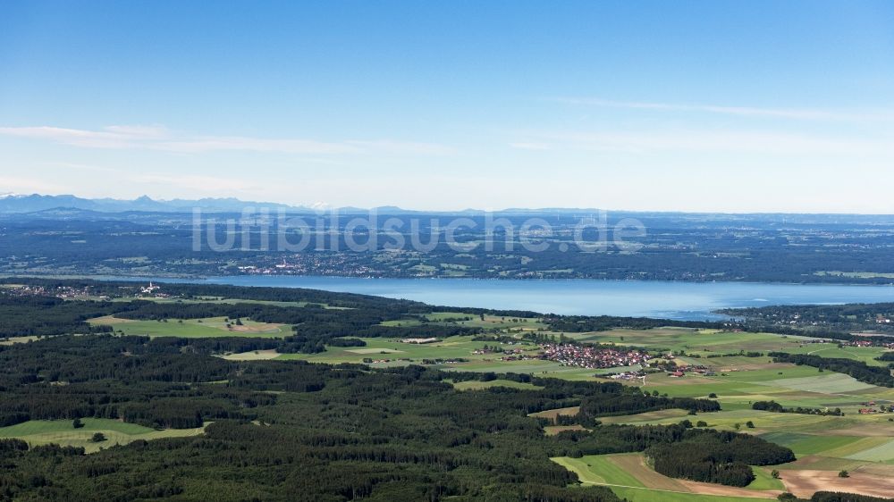 Herrsching am Ammersee aus der Vogelperspektive: Uferbereiche des Sees Ammersee in Herrsching am Ammersee im Bundesland Bayern, Deutschland