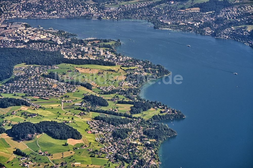 Luftaufnahme Luzern - Uferbereiche des Sees bei Luzern am Vierwaldstätter See in Luzern, Schweiz