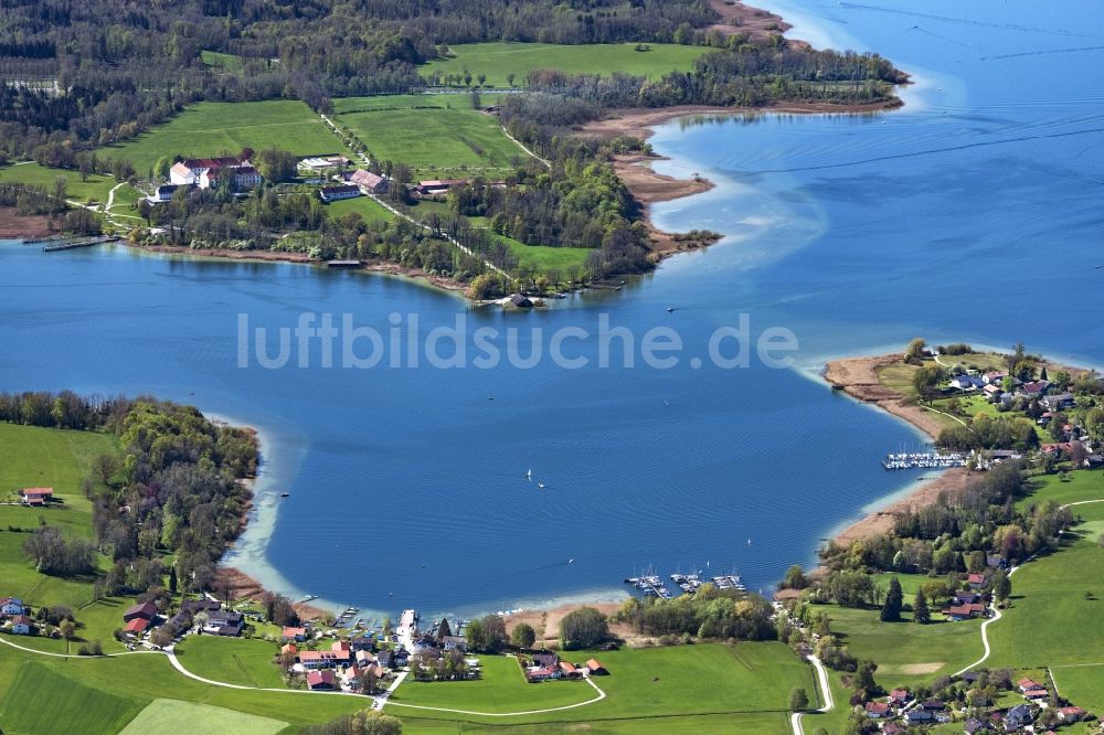 Breitbrunn am Chiemsee von oben - Uferbereiche des Sees Chiemsee in Breitbrunn am Chiemsee im Bundesland Bayern, Deutschland