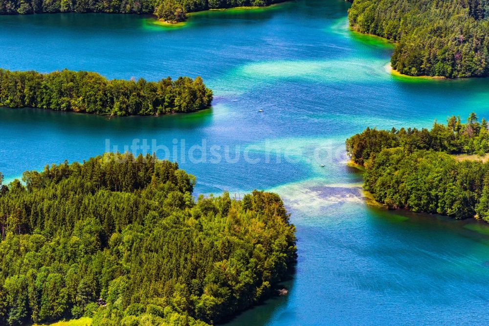 Rimsting aus der Vogelperspektive: Uferbereiche des Sees Chiemsee in Rimsting im Bundesland Bayern, Deutschland